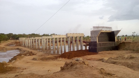 喀麦隆北部桥项目